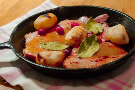 Steak de jambon &agrave; l'ananas et &agrave; la cerise griotte