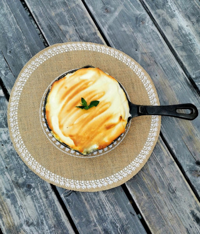 Tarte &agrave; l'ananas et meringue &agrave; la menthe